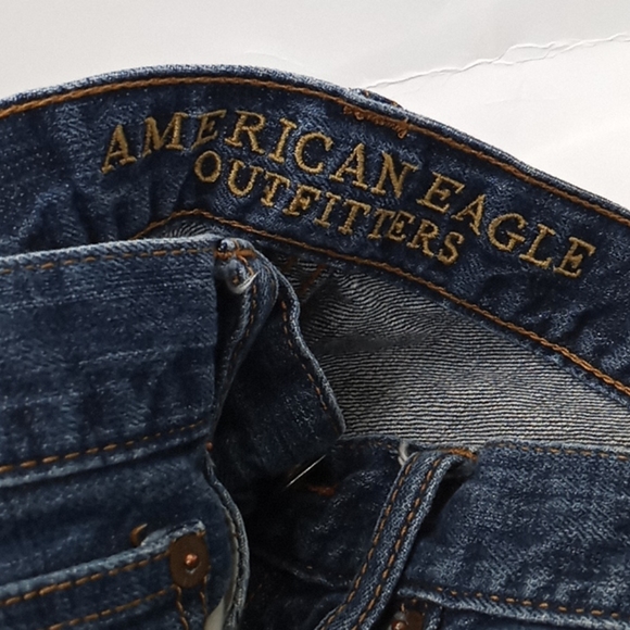 American Eagles Outfitters - Picture 10 of 16